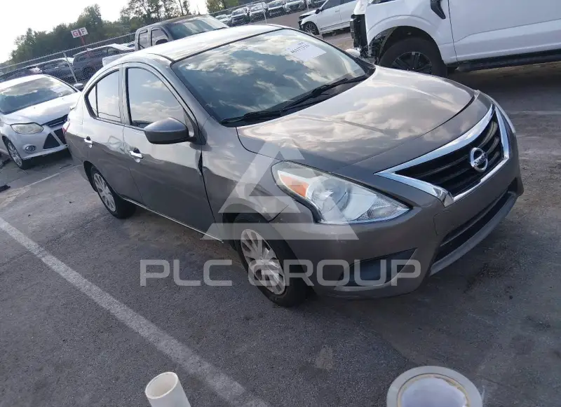 2016 Nissan VERSA фото