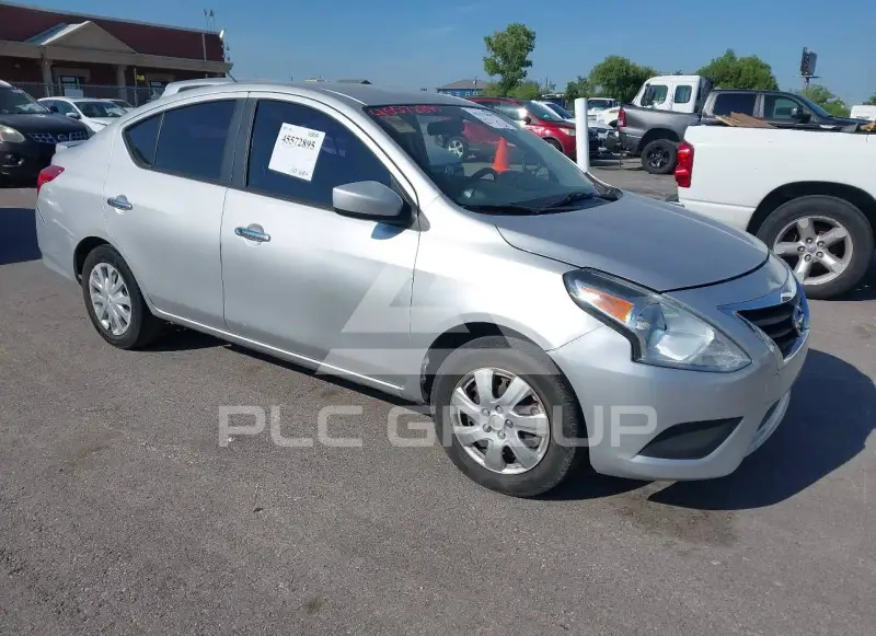 2016 Nissan VERSA photo