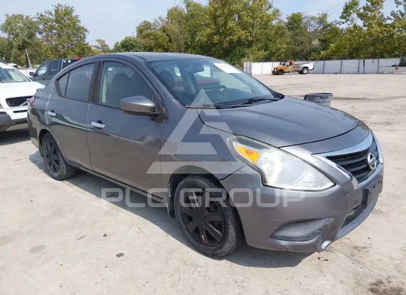 2016 Nissan VERSA фото