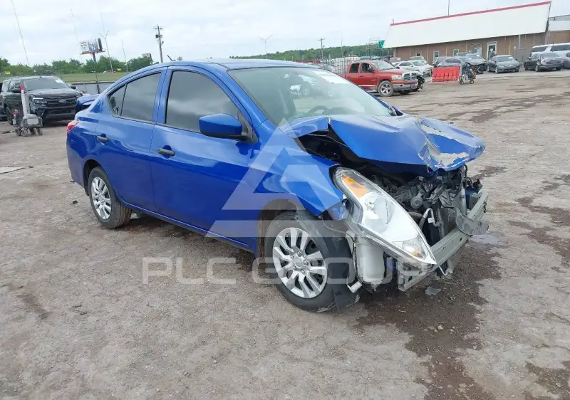 2016 Nissan VERSA photo
