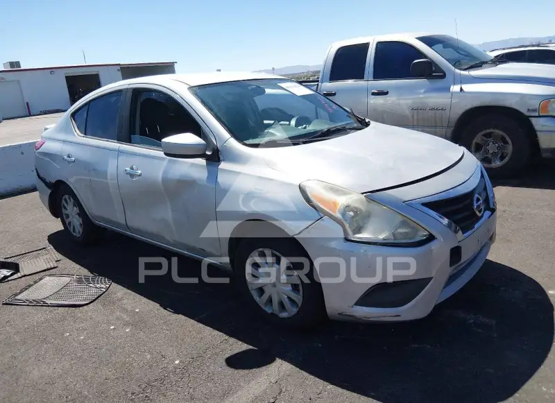 2016 Nissan VERSA photo
