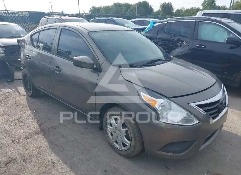 2016 Nissan VERSA фото