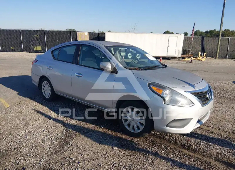 2016 Nissan VERSA photo