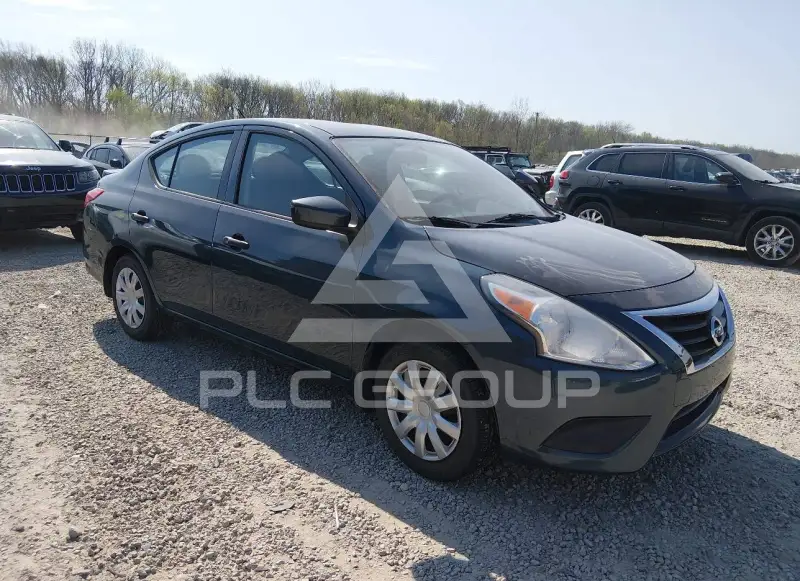 2016 Nissan VERSA фото