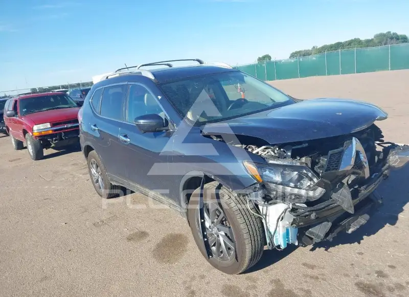 2016 Nissan ROGUE photo