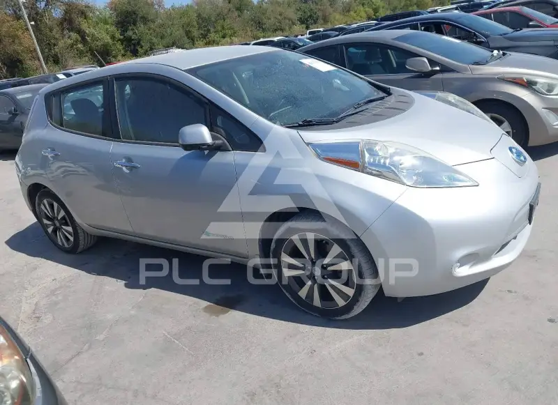 2016 Nissan LEAF photo