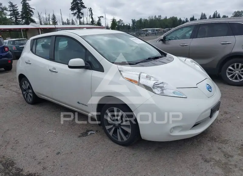 2016 Nissan LEAF photo