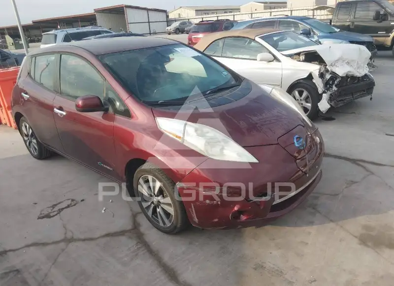 2016 Nissan LEAF photo