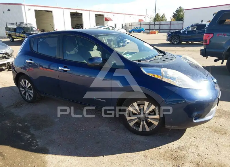 2016 Nissan LEAF photo