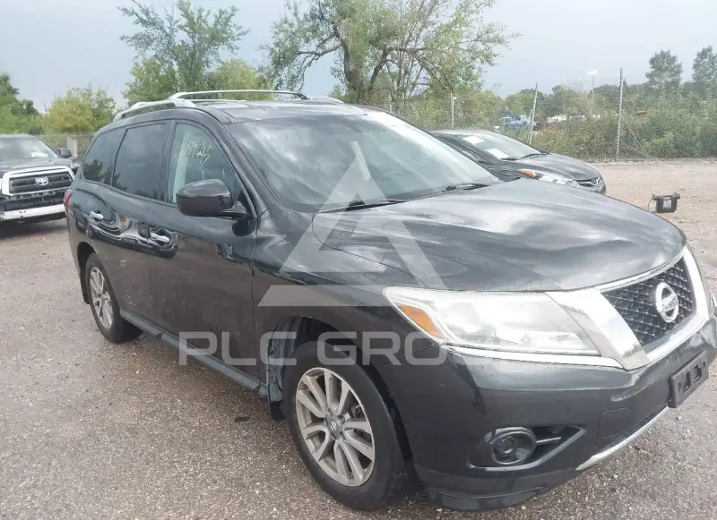 2016 Nissan PATHFINDER photo