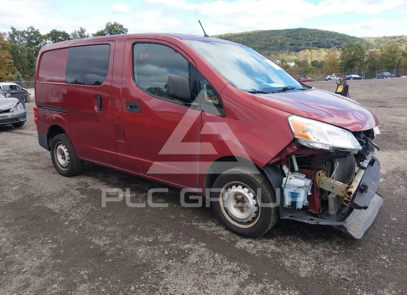 2016 Nissan NV 200 photo