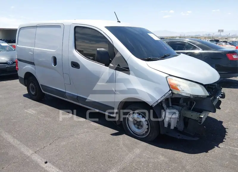 2016 Nissan NV 200 photo