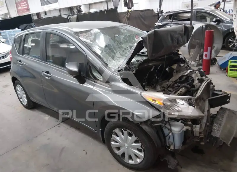 2016 Nissan VERSA фото