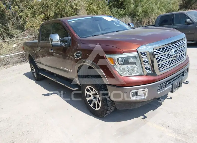 2016 Nissan TITAN фото