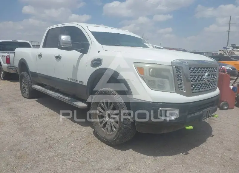 2016 Nissan TITAN фото