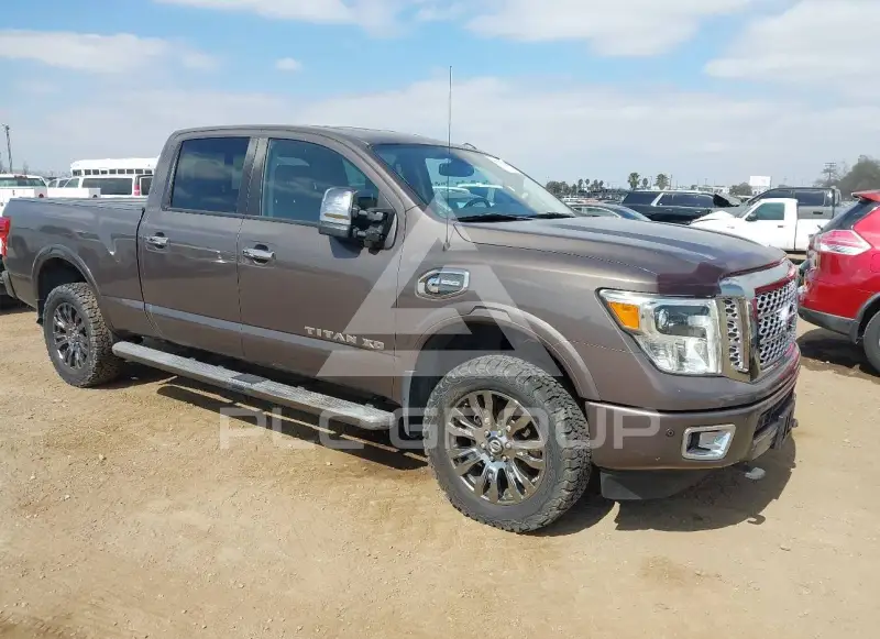 2016 Nissan TITAN фото