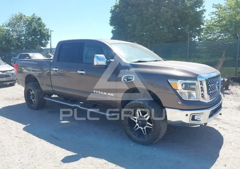 2016 Nissan TITAN photo