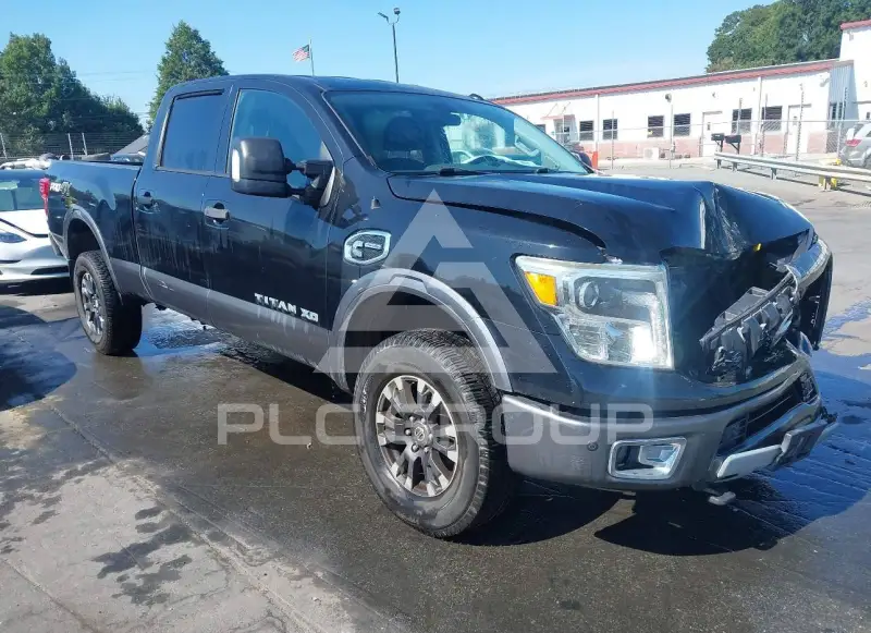 2016 Nissan TITAN фото