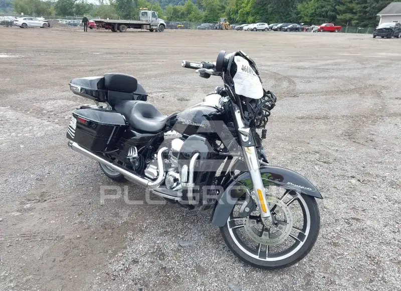 2016 Harley-Davidson FLHX фото