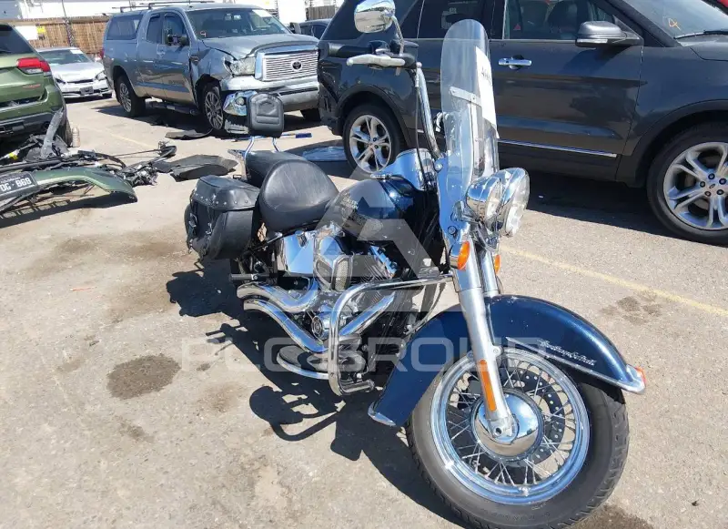 2016 Harley-Davidson FLSTC photo