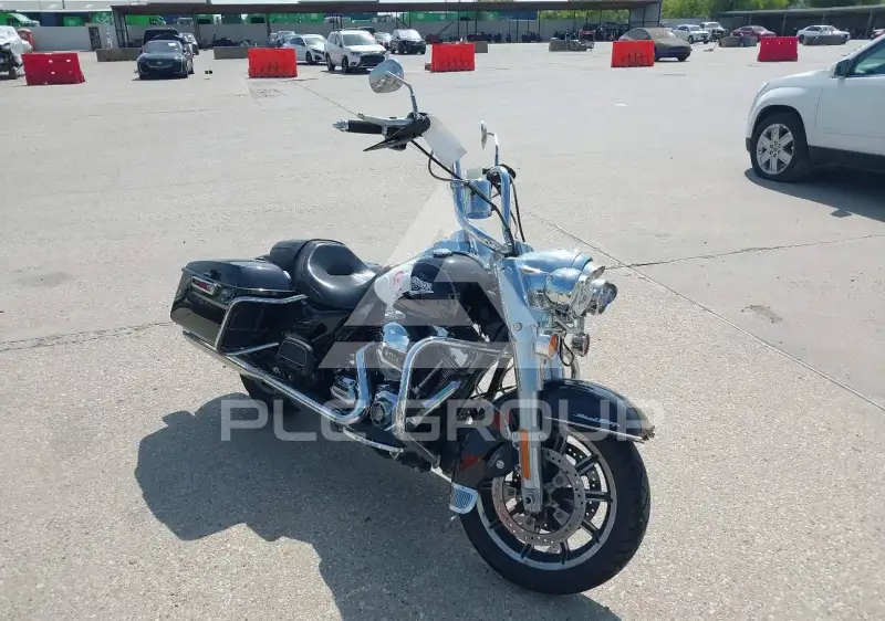 2016 Harley-Davidson FLHR фото