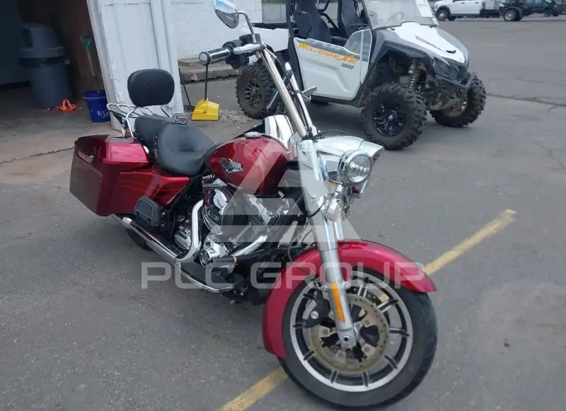 2016 Harley-Davidson FLHR photo