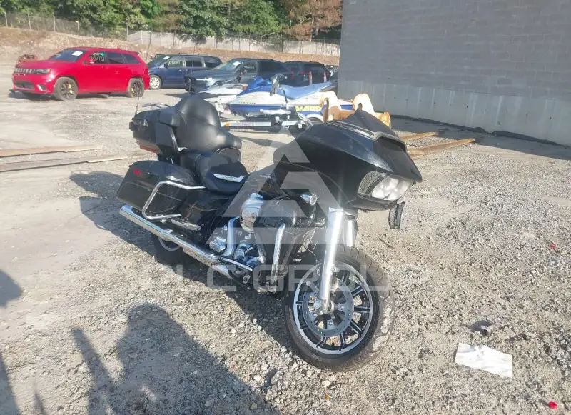 2016 Harley-Davidson FLTRU photo