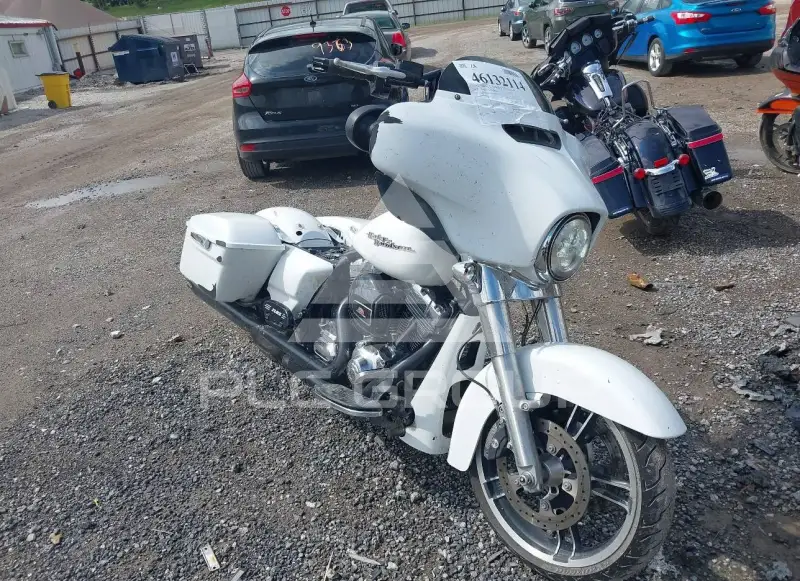 2016 Harley-Davidson FLHX фото