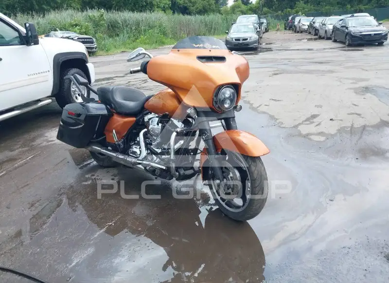 2016 Harley-Davidson FLHX фото