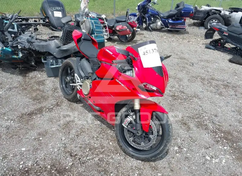 2016 Ducati SUPERBIKE фото
