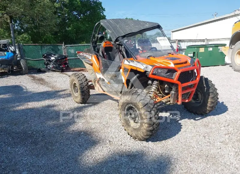 2016 Polaris Rzr photo