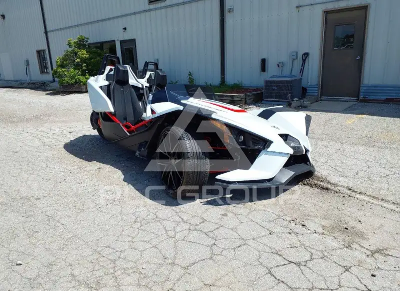 2016 Polaris Slingshot фото