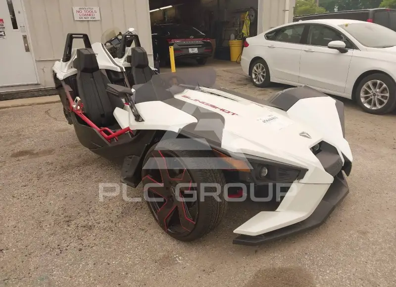 2016 Polaris Slingshot фото