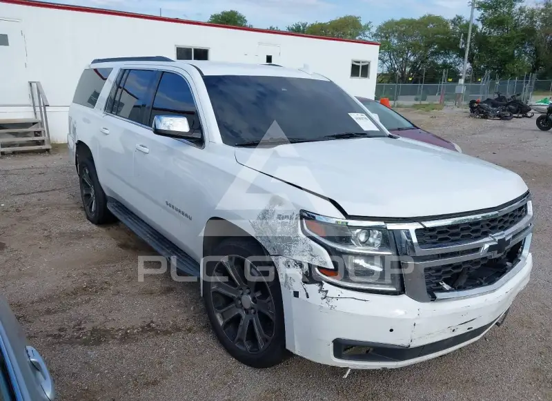 2016 Chevrolet Suburan photo
