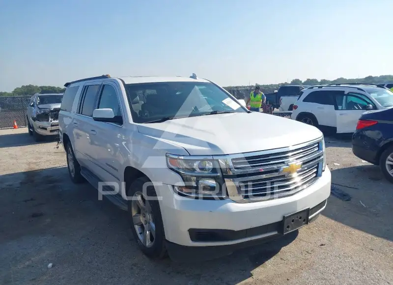 2016 Chevrolet Suburan photo