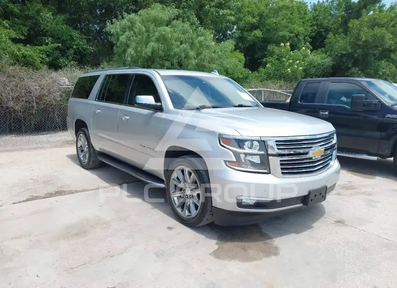 2016 Chevrolet Suburan photo