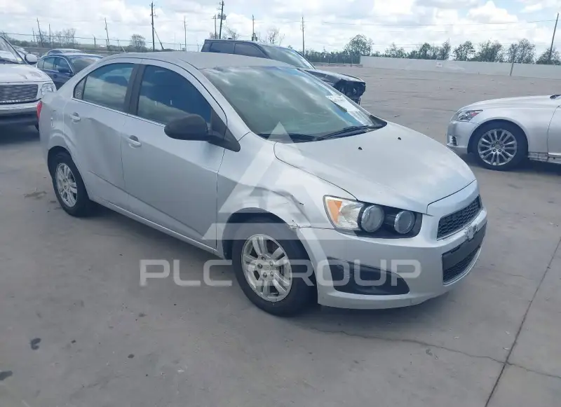 2016 Chevrolet Sonic фото