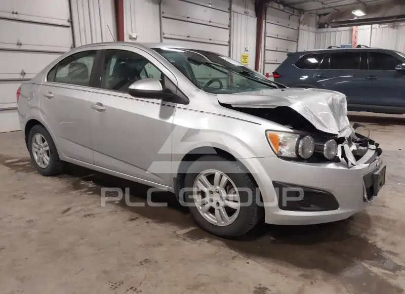 2016 Chevrolet Sonic фото
