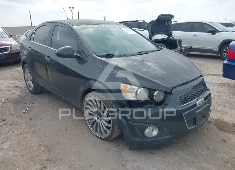 2016 Chevrolet Sonic photo