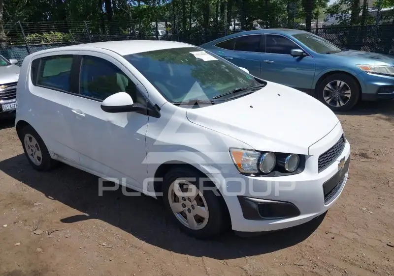2016 Chevrolet Sonic photo