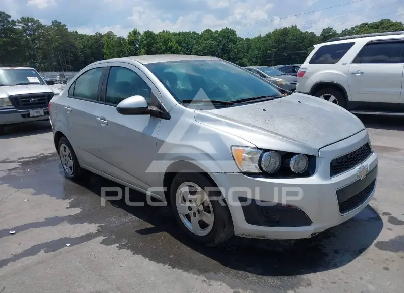 2016 Chevrolet Sonic фото