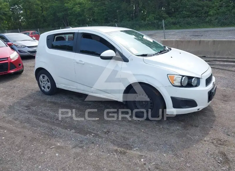 2016 Chevrolet Sonic photo