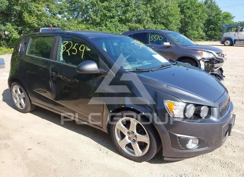 2016 Chevrolet Sonic photo