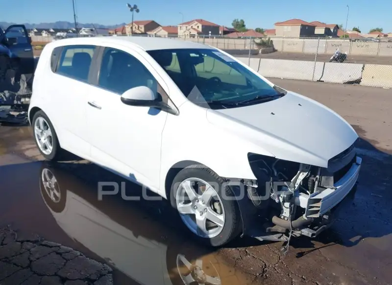 2016 Chevrolet Sonic photo