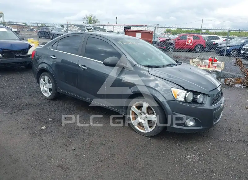 2016 Chevrolet Sonic photo
