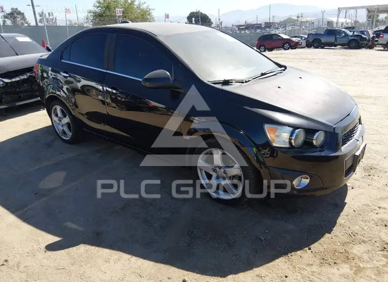 2016 Chevrolet Sonic фото