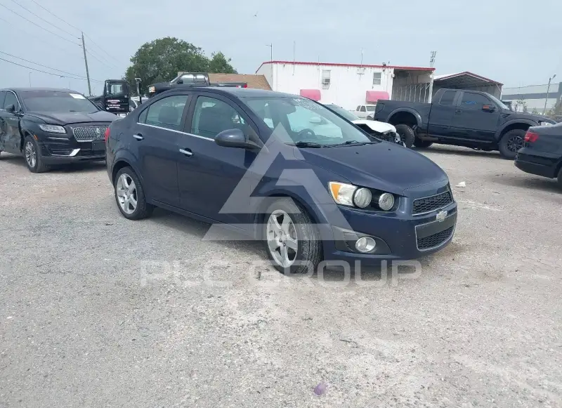 2016 Chevrolet Sonic фото