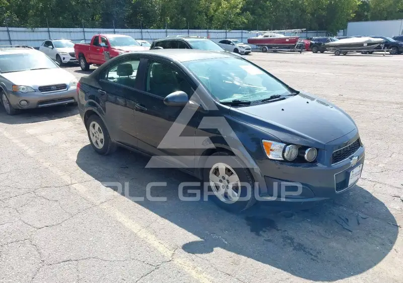 2016 Chevrolet Sonic photo