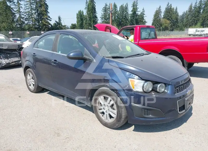 2016 Chevrolet Sonic фото