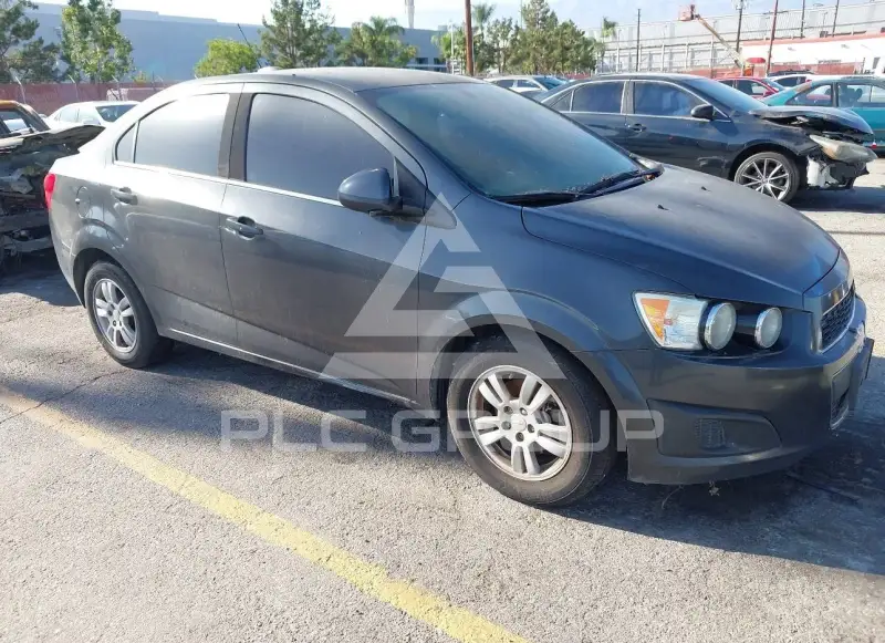 2016 Chevrolet Sonic фото